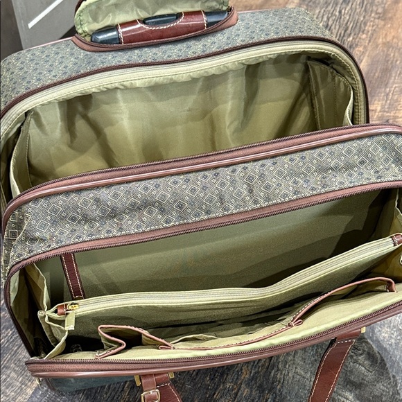 Hartmann Olive and Brown 2 wheel rolling briefcase Carry On Luggage Travel Bag. - Picture 6 of 15